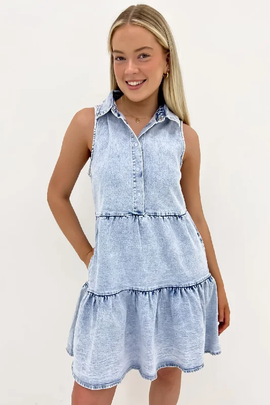 Kellie Sleeveless Denim Dress 95 Wash