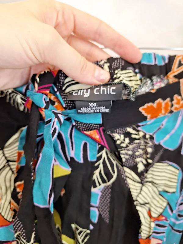 city-chic-monstera-tie-front-shorts-size-24-b027-376-ba