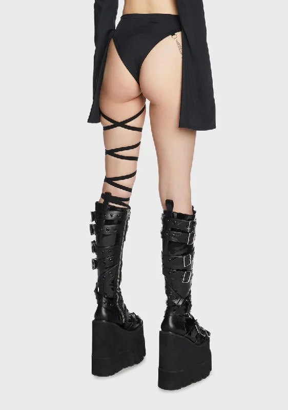 leg-tie-shorts-with-chain