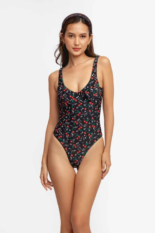 sammy-one-piece-petite-cherie