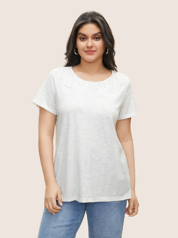 Solid Broderie Anglaise Peter Pan Collar T-shirt