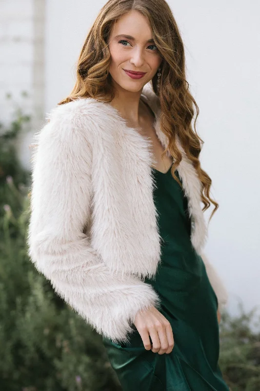 terri-cropped-fur-jacket