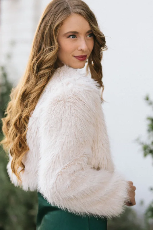 terri-cropped-fur-jacket