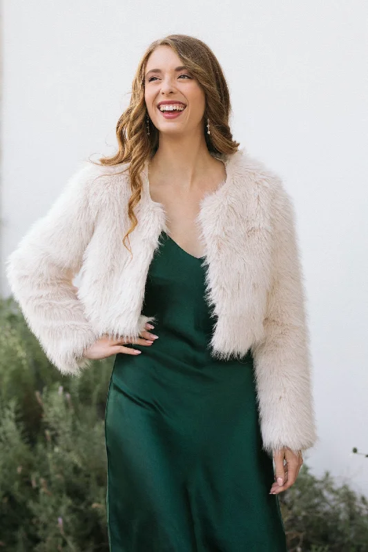 terri-cropped-fur-jacket