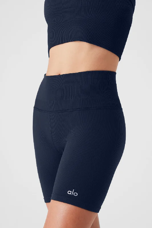 w6290r-seamless-ribbed-favorite-short-navy